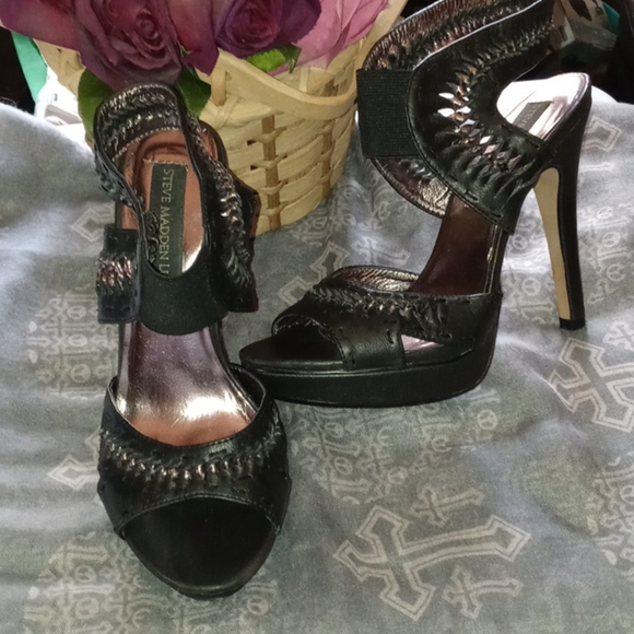 Steve Madden Luxe Heels - Picture 1 of 8
